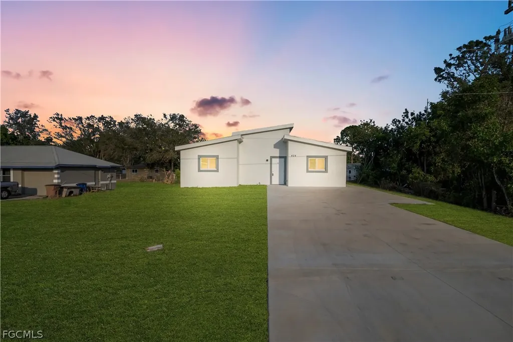 424 Alabama Road S Lehigh Acres FL 33936