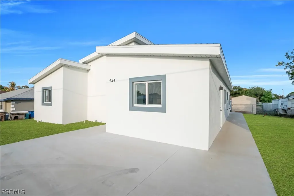 424 Alabama Road S Lehigh Acres FL 33936