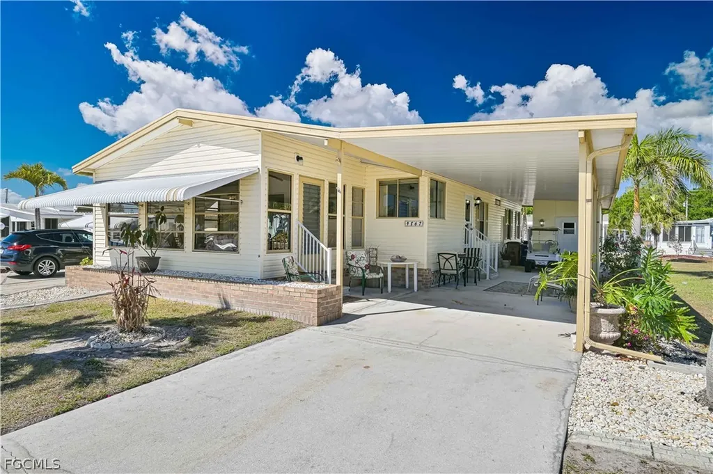 9867 Sugarberry Way Fort Myers FL 33905