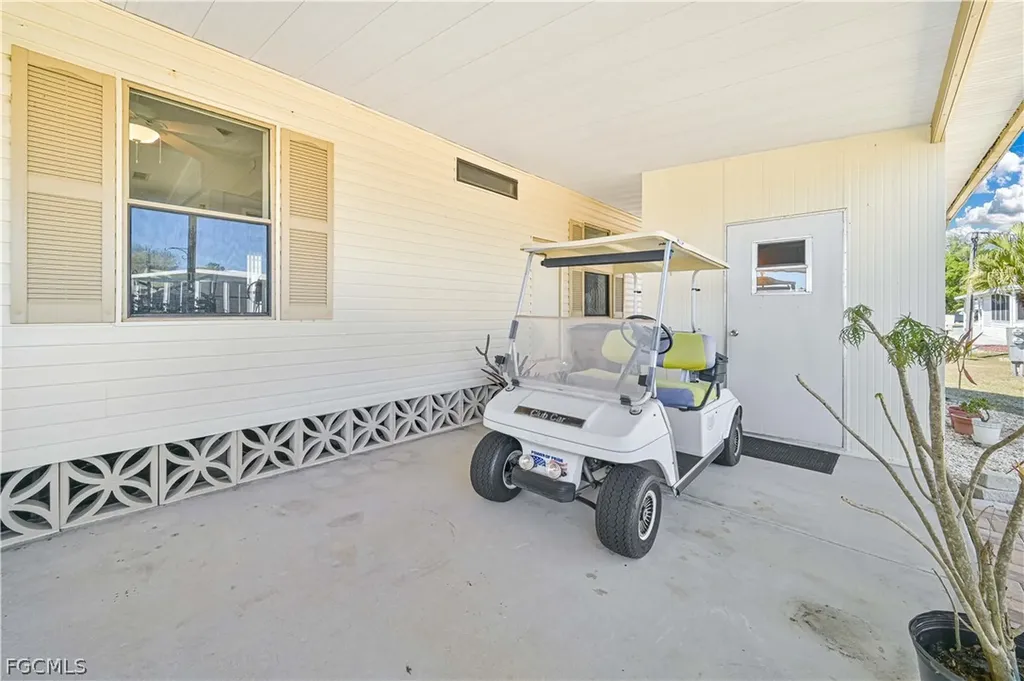 9867 Sugarberry Way Fort Myers FL 33905