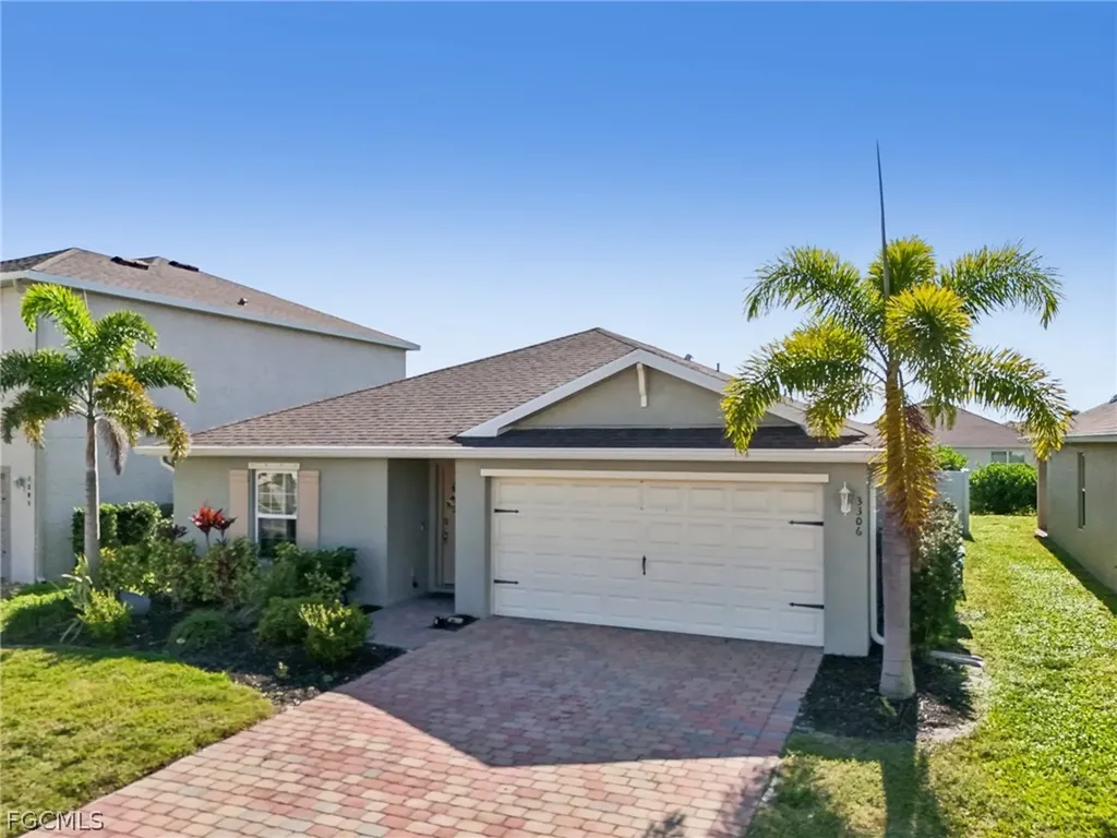 3306 Acapulco Circle Cape Coral FL 33909