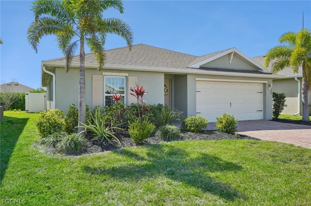3306 Acapulco Circle Cape Coral FL 33909