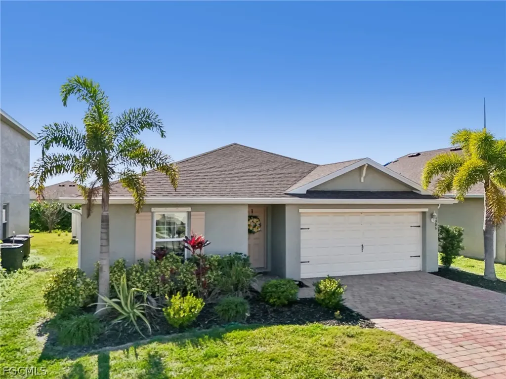 3306 Acapulco Circle Cape Coral FL 33909