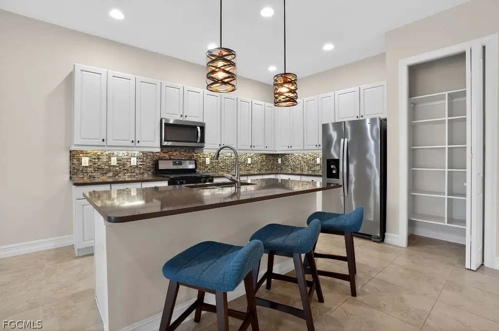 8260 Venetian Pointe Drive Fort Myers FL 33908