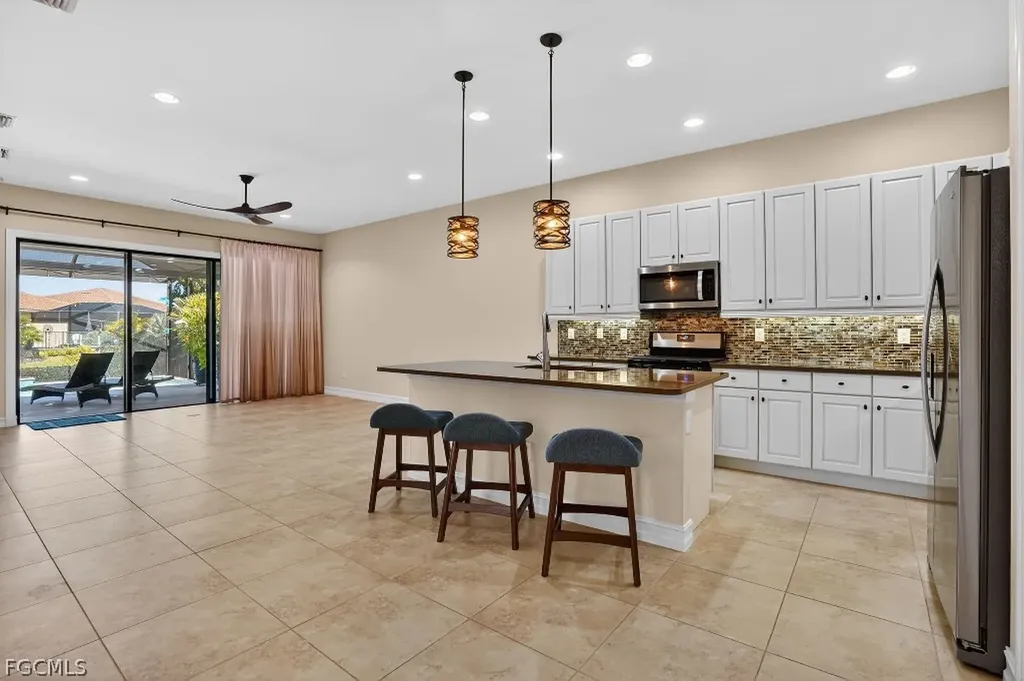 8260 Venetian Pointe Drive Fort Myers FL 33908