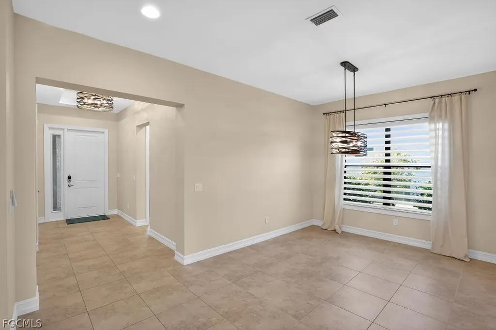 8260 Venetian Pointe Drive Fort Myers FL 33908
