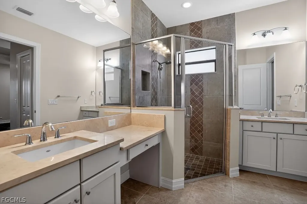 8260 Venetian Pointe Drive Fort Myers FL 33908