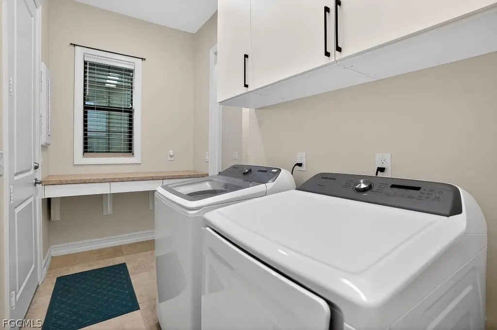 8260 Venetian Pointe Drive Fort Myers FL 33908
