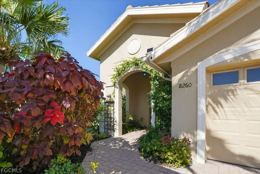 8260 Venetian Pointe Drive Fort Myers FL 33908