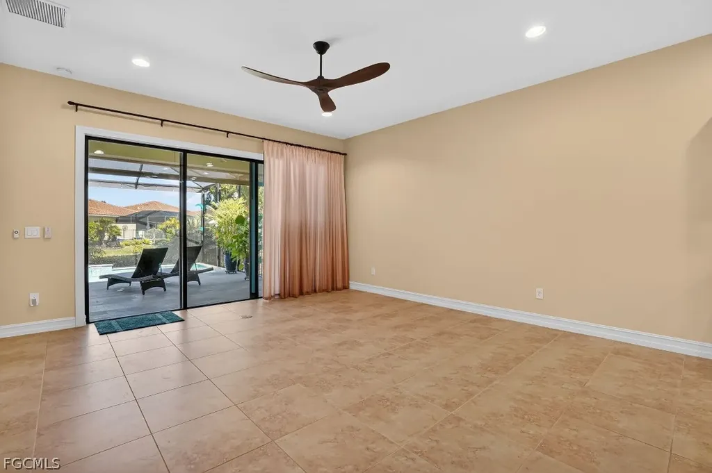 8260 Venetian Pointe Drive Fort Myers FL 33908