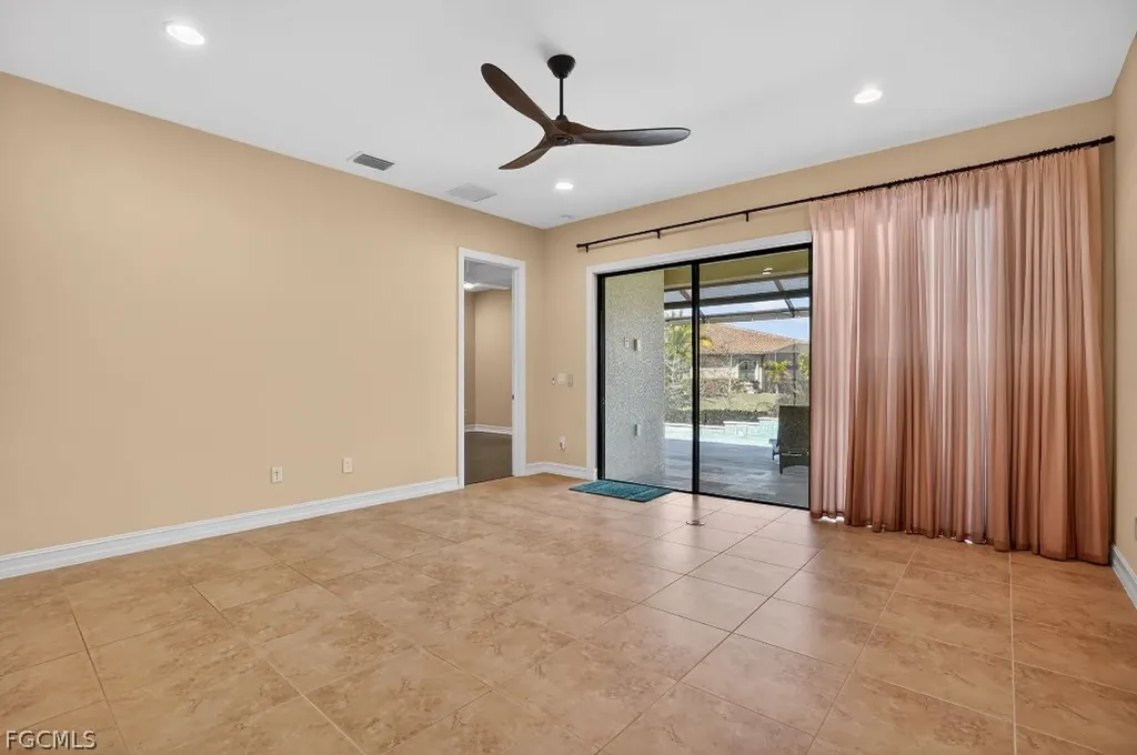 8260 Venetian Pointe Drive Fort Myers FL 33908
