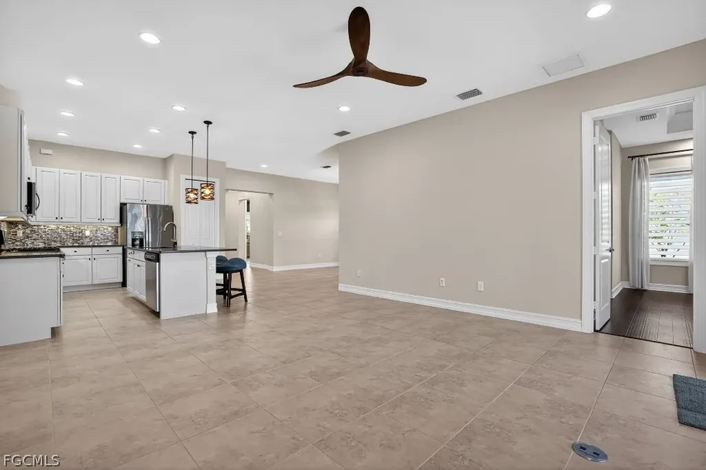 8260 Venetian Pointe Drive Fort Myers FL 33908