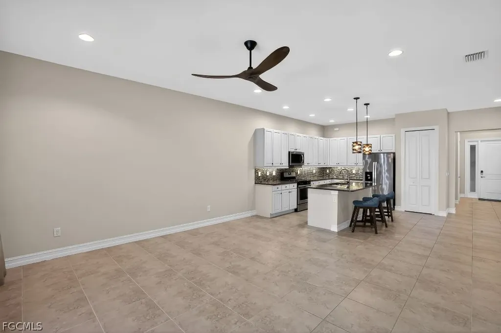 8260 Venetian Pointe Drive Fort Myers FL 33908