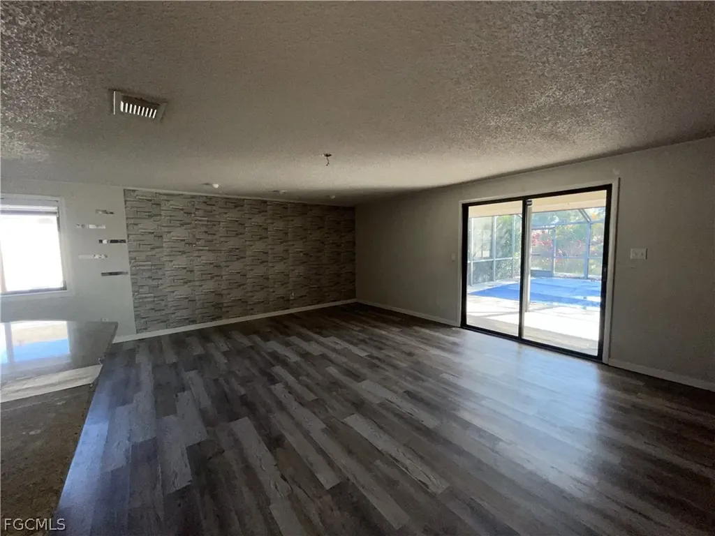 16264 Shadow Pine Road North Fort Myers FL 33917