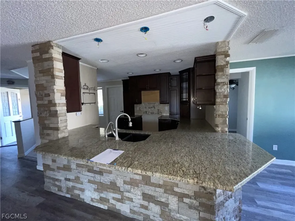 16264 Shadow Pine Road North Fort Myers FL 33917