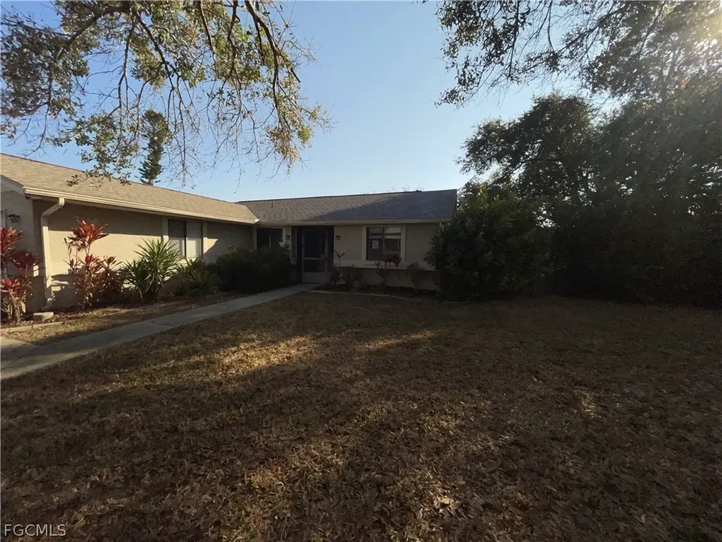 16264 Shadow Pine Road North Fort Myers FL 33917