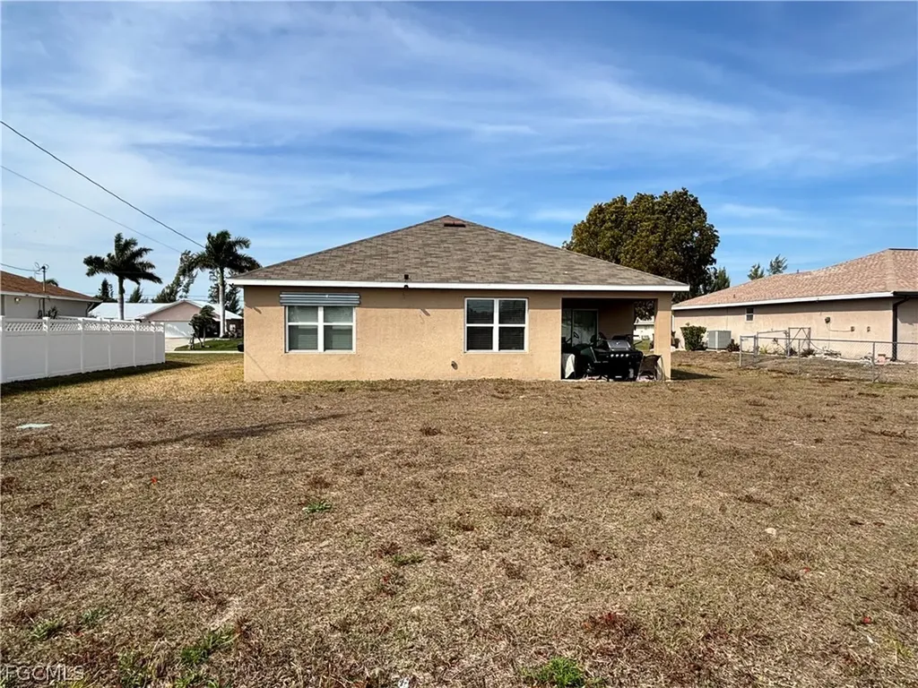 3815 SW 11th Place Cape Coral FL 33914
