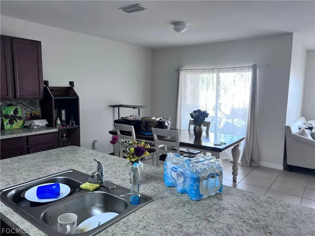 3815 SW 11th Place Cape Coral FL 33914