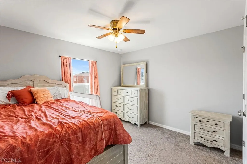 3306 NE 8th Place Cape Coral FL 33909