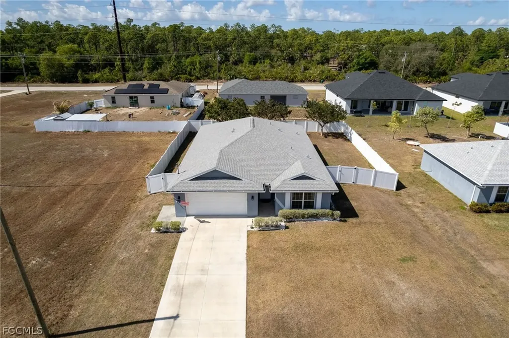 3306 NE 8th Place Cape Coral FL 33909