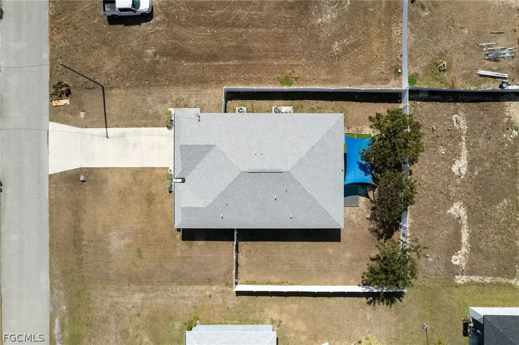 3306 NE 8th Place Cape Coral FL 33909