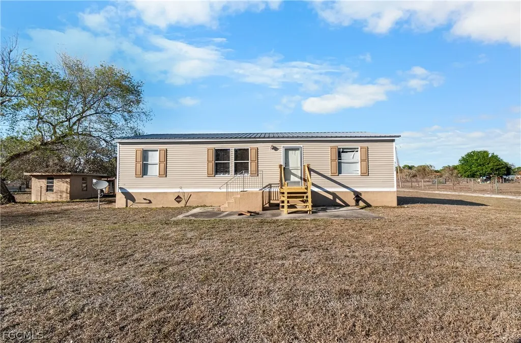 3632 Fort Simmons Avenue Fort Denaud FL 33935