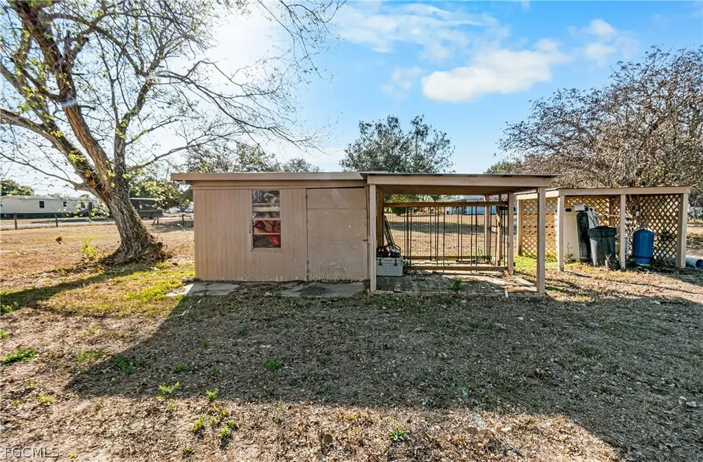 3632 Fort Simmons Avenue Fort Denaud FL 33935