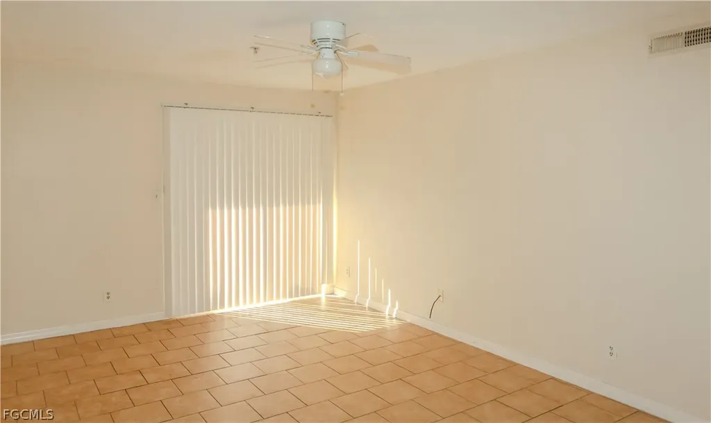 2835 Winkler Avenue Fort Myers FL 33916