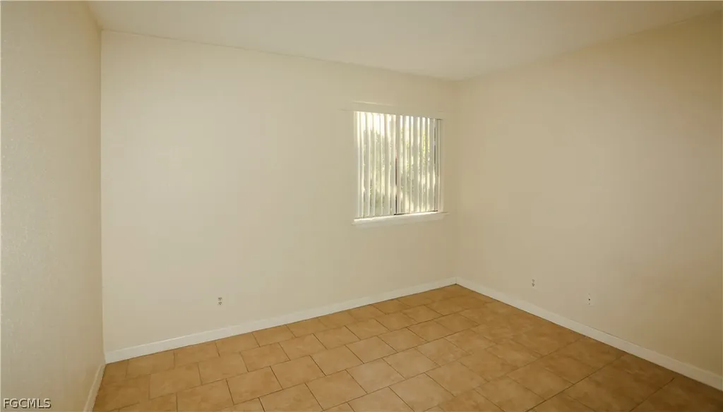 2835 Winkler Avenue Fort Myers FL 33916