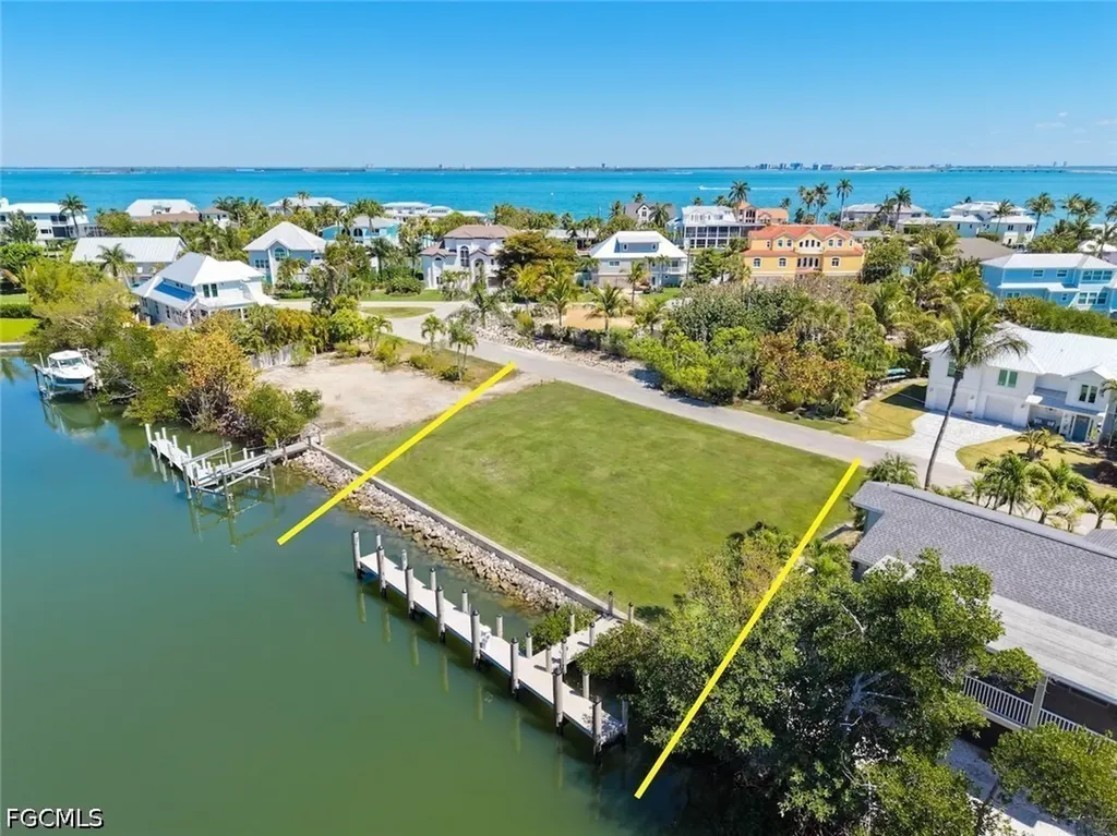 1751 Jewel Box Drive Sanibel FL 33957