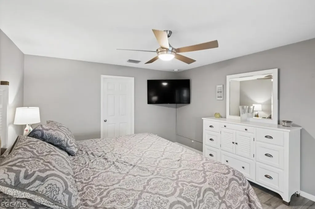 101 NW 25th Terrace Cape Coral FL 33993