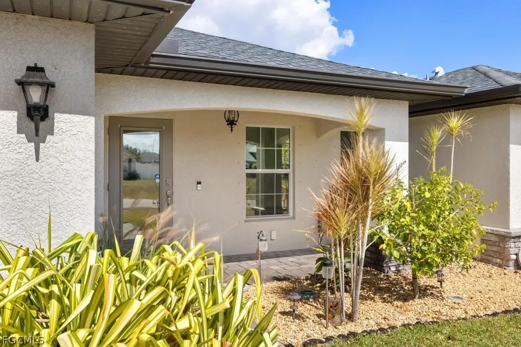 101 NW 25th Terrace Cape Coral FL 33993
