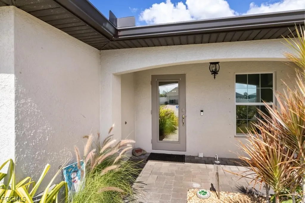 101 NW 25th Terrace Cape Coral FL 33993