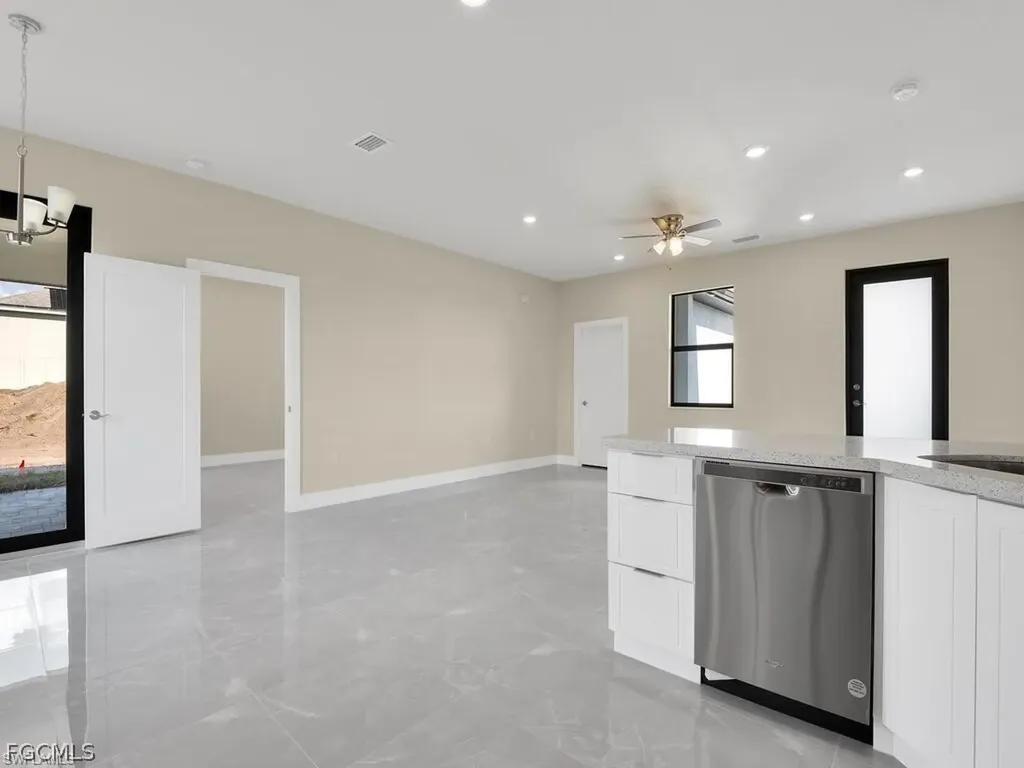 800 NW 3rd Avenue Cape Coral FL 33993