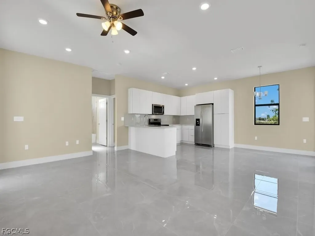 800 NW 3rd Avenue Cape Coral FL 33993