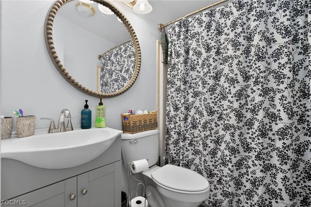 1595 Main Street Fort Myers Beach FL 33931