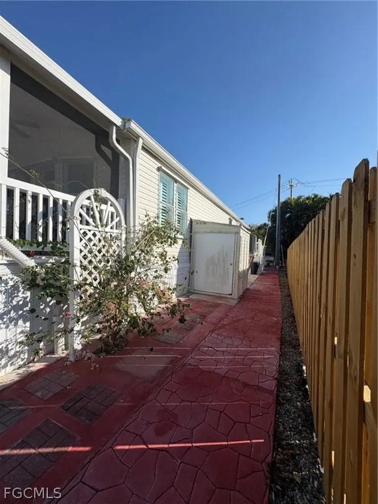 1595 Main Street Fort Myers Beach FL 33931