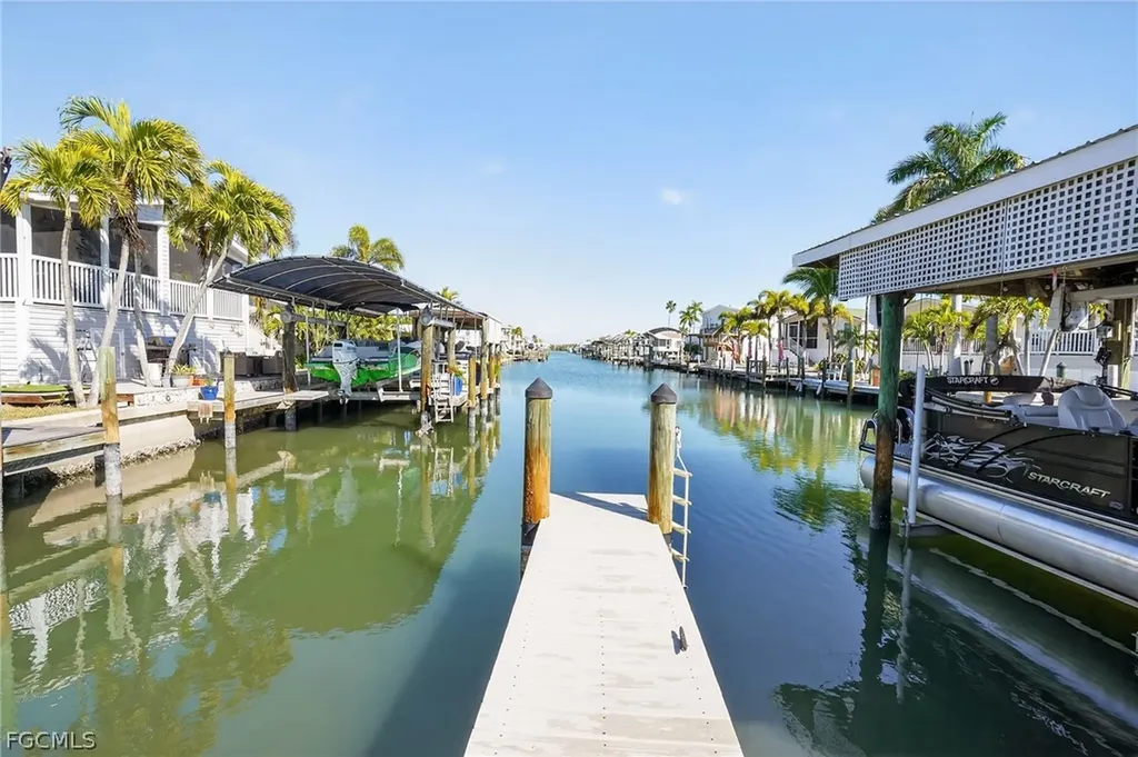 1595 Main Street Fort Myers Beach FL 33931