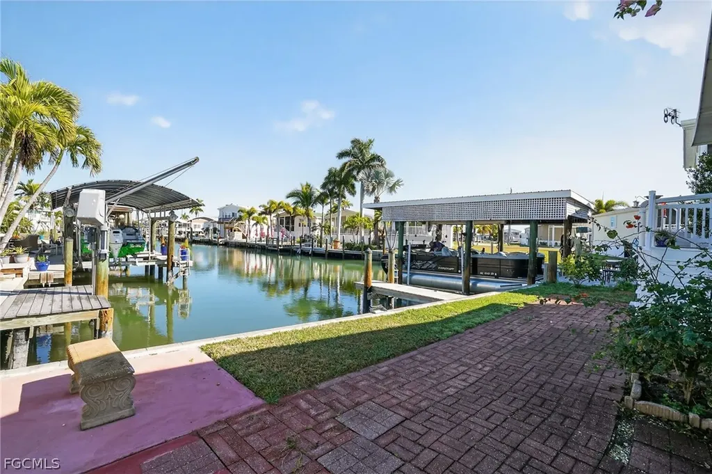 1595 Main Street Fort Myers Beach FL 33931