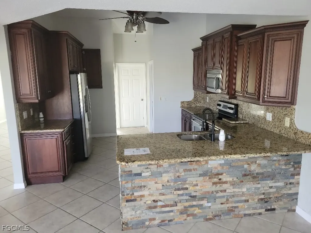 11802 Royal Tee Court Cape Coral FL 33991