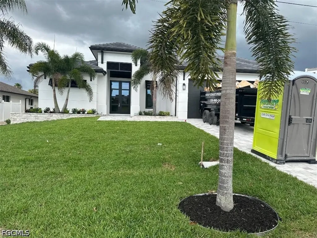 2203 SW 52nd Street Cape Coral FL 33914