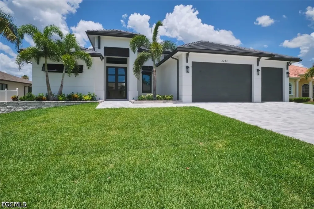 2203 SW 52nd Street Cape Coral FL 33914
