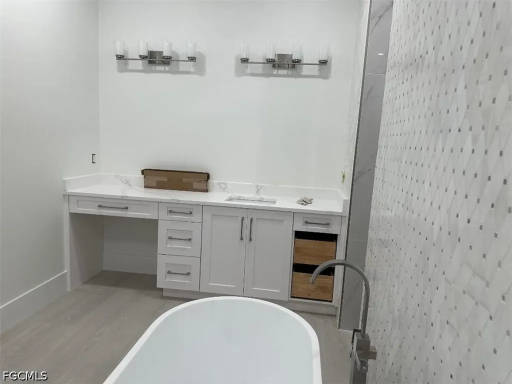 2203 SW 52nd Street Cape Coral FL 33914