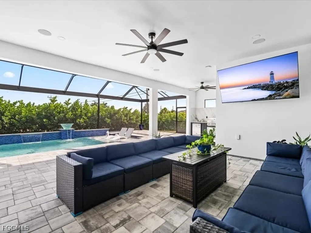801 NW 38th Place Cape Coral FL 33993