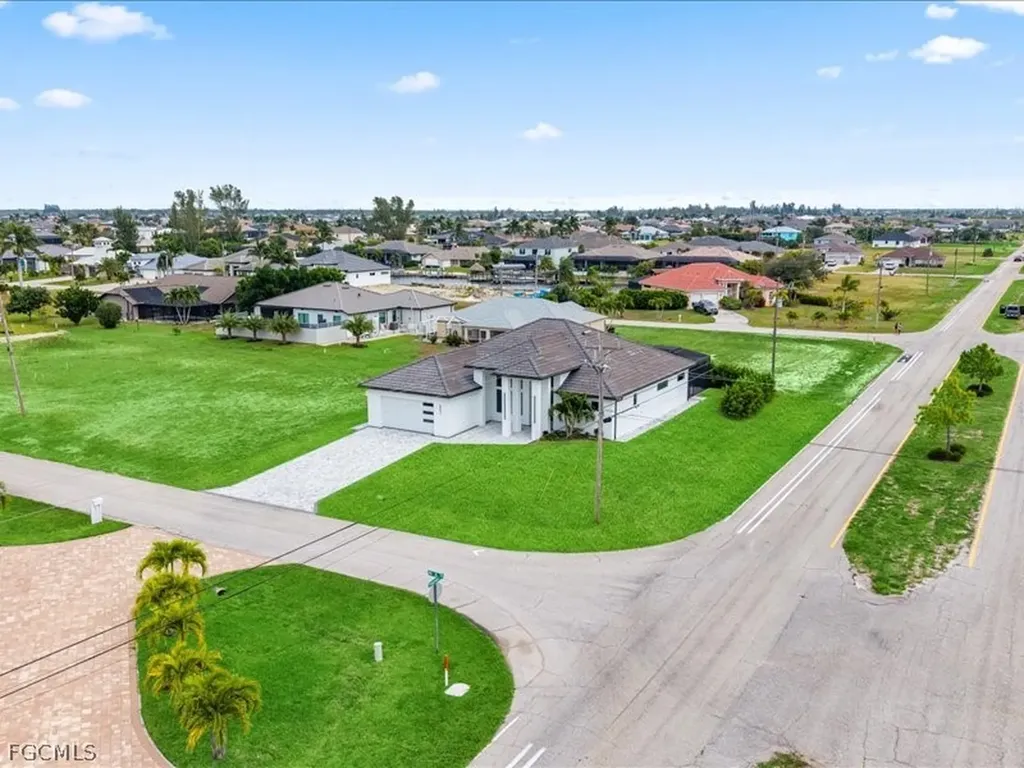 801 NW 38th Place Cape Coral FL 33993