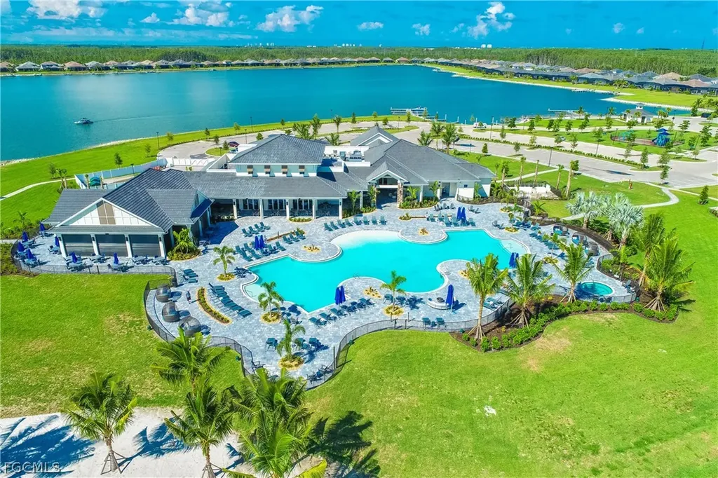 18837 Wildblue Boulevard Fort Myers FL 33913