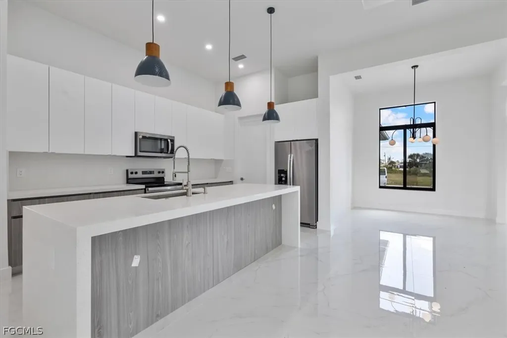 2903 NW 6th Terrace Cape Coral FL 33993