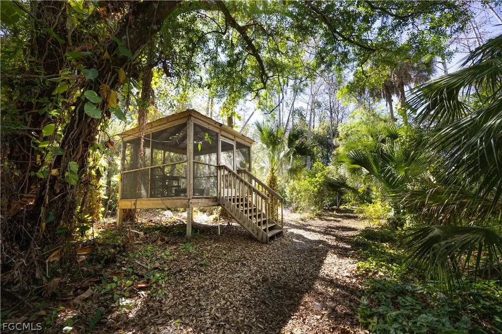 5960 Neal Road Fort Myers FL 33905