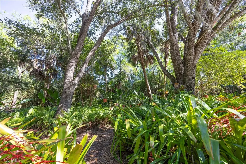 5960 Neal Road Fort Myers FL 33905