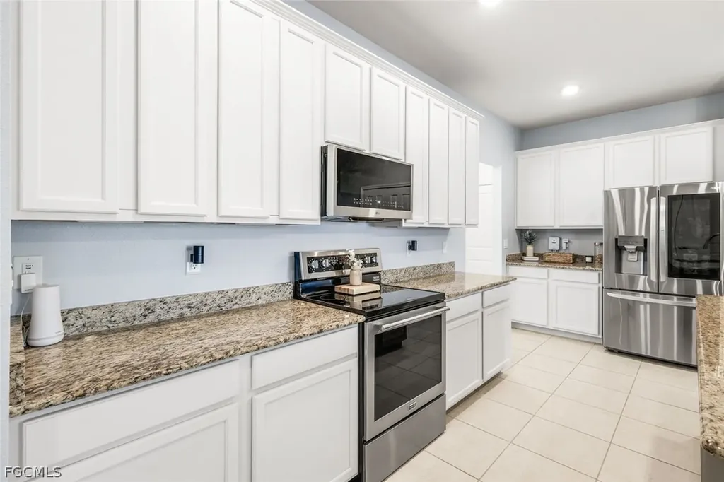 3405 NW 18th Street Cape Coral FL 33993